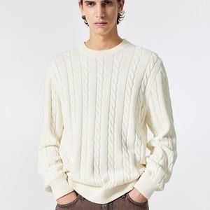 H&M cable knit sweater white, size Medium